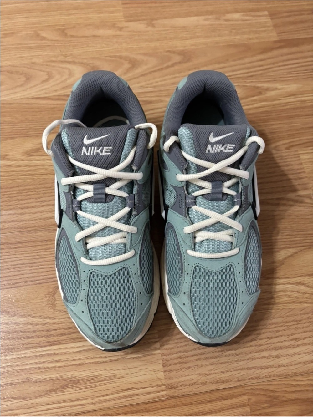 Nike Women's Mint/Gray Mesh Lace-Up Running Sneakers